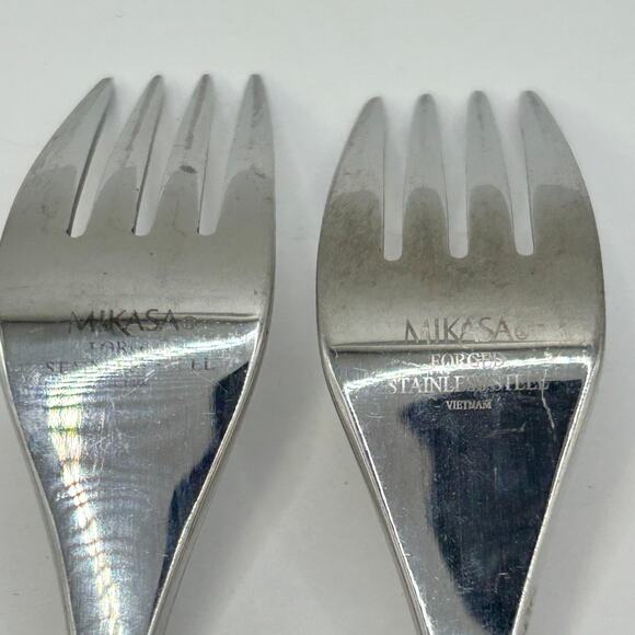 2 Fork Mikasa Brynley Satin (Stainless) 8 1/8" - Picture 3 of 6
